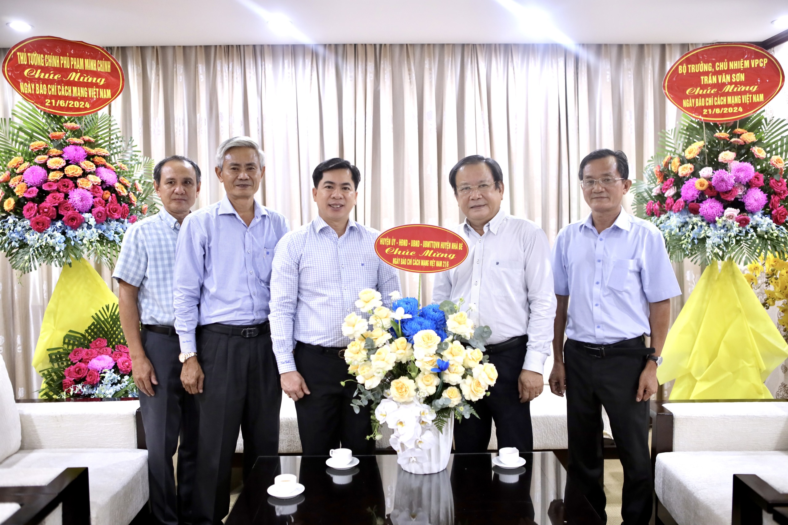 bao-phap-luat-tp.hcm-15.jpg