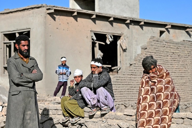 afghanistan-to-pakistan-nem-bom-kho-nhien-lieu-phuc-vu-cho-may-bay-cua-lien-hop-quoc.jpg