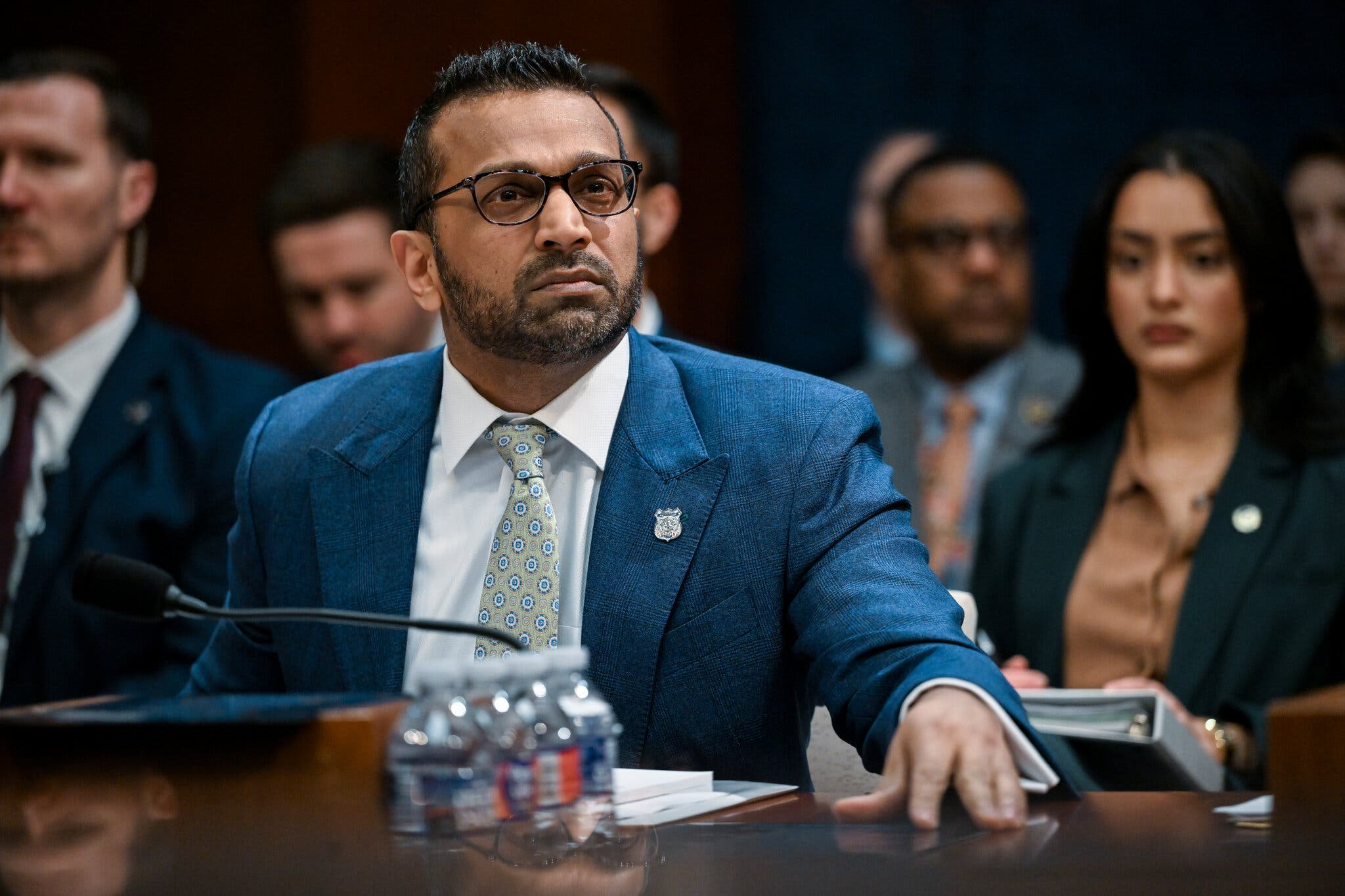 tin-tac-lien-quan-iran-tan-cong-email-cua-giam-doc-fbi-cong-bo-nhieu-anh-va-tai-lieu.png