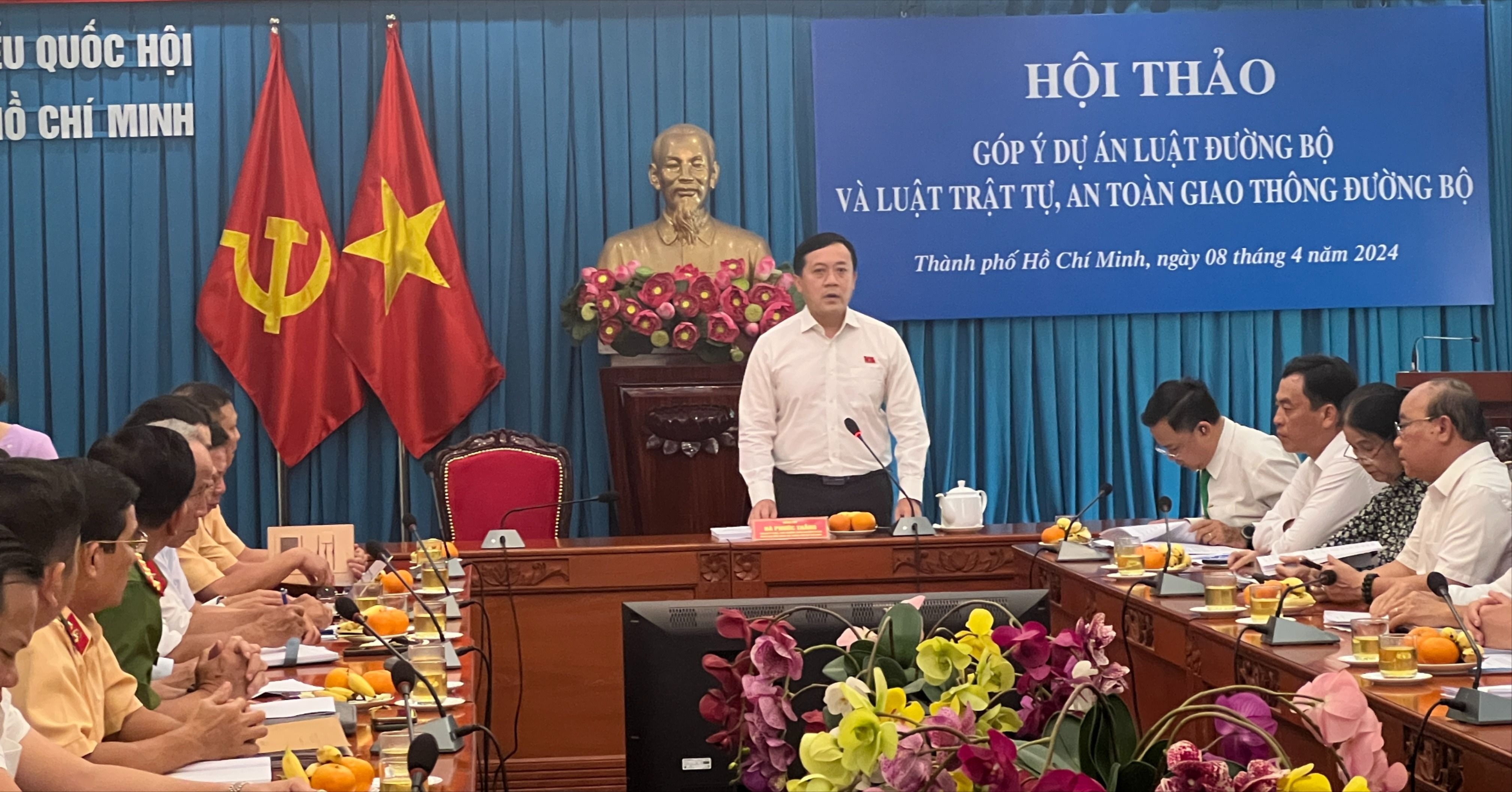giao thông.jpg