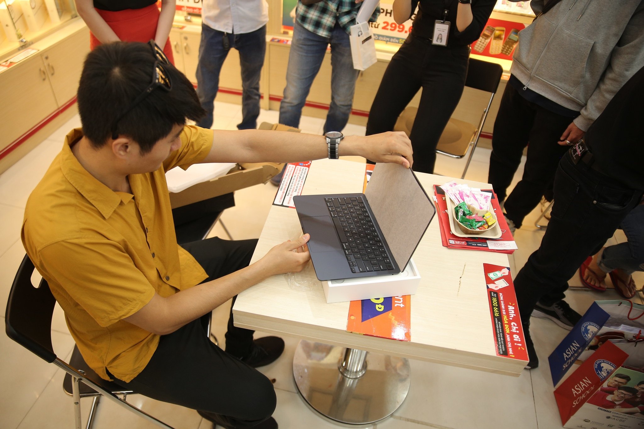 SẢN PHẨM CỦA APPLE