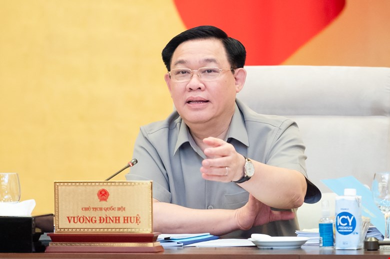 Chu-tich-QH-Vuong-Dinh-Hue.jpeg