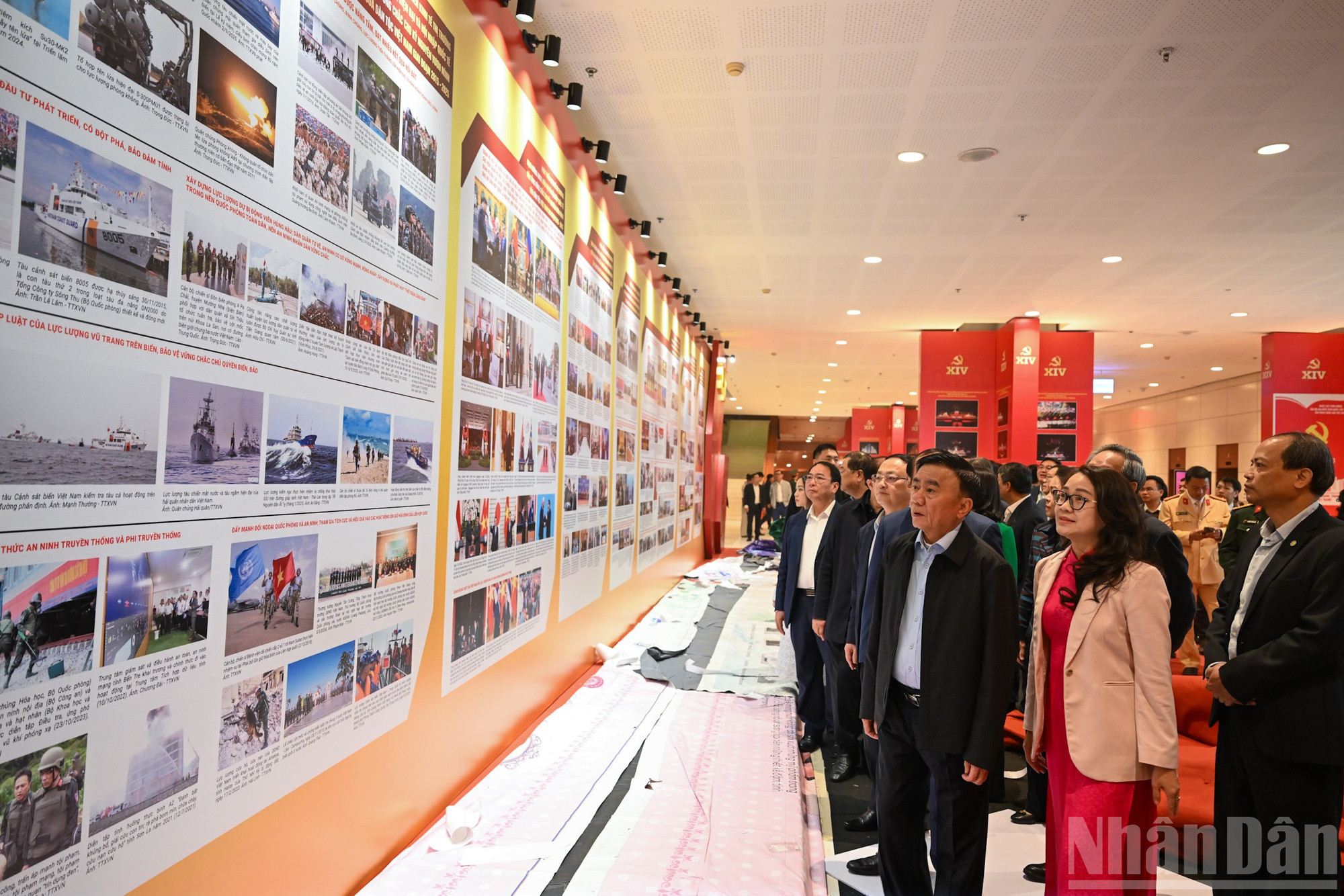 Thuong-truc-Ban-Bi-thu-Tran-Cam-Tu-chu-tri-so-duyet-cong-tac-to-chuc-phuc-vu-Dai-hoi.jpg