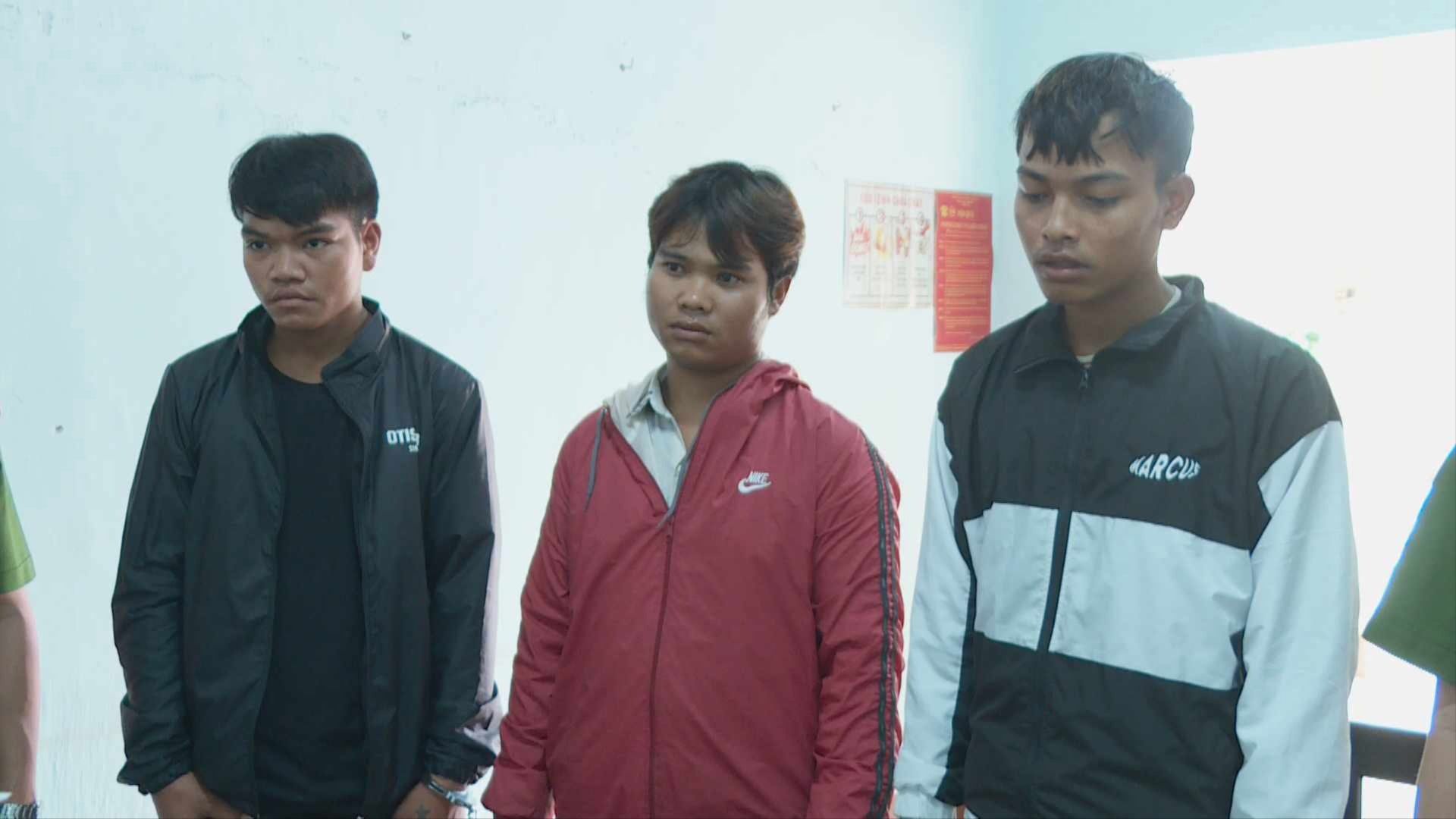nẹt pô.jpg