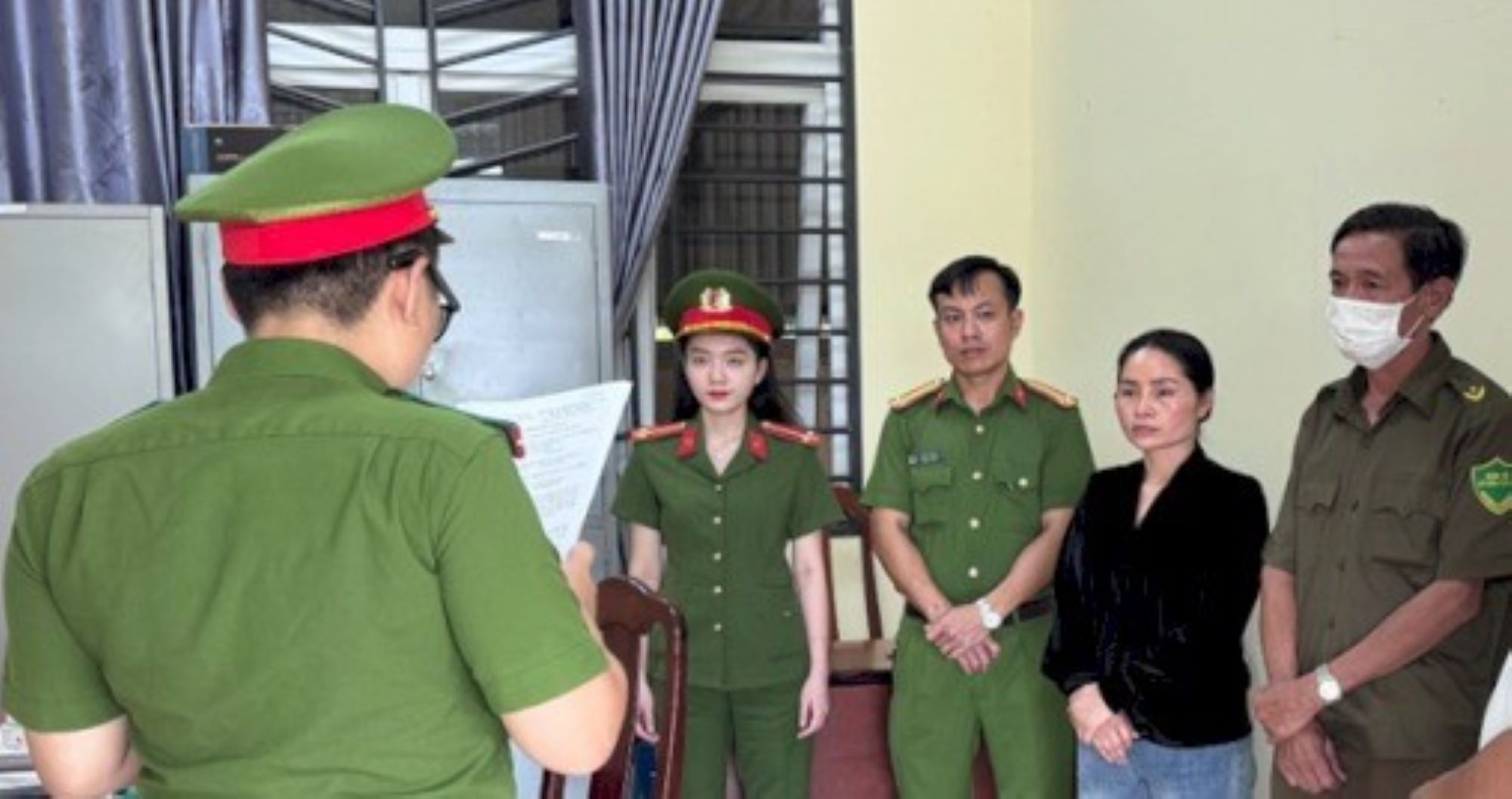 trần kim huyền 1.jpg
