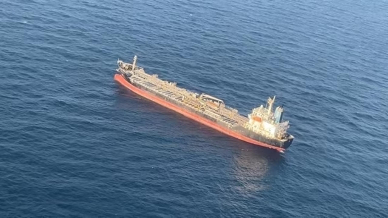 Lầu Năm Góc cáo buộc Iran tấn công tàu ngoài khơi Ấn Độ-tau-chem-pluto-tren-vung-bien-an-do-hom-23-12-4047.jpg