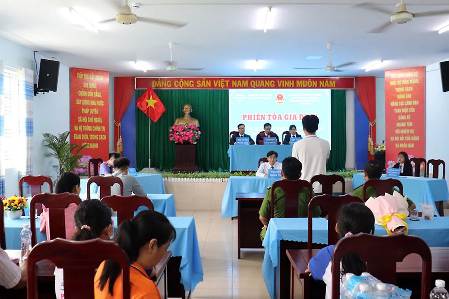 nam sinh lớp 8