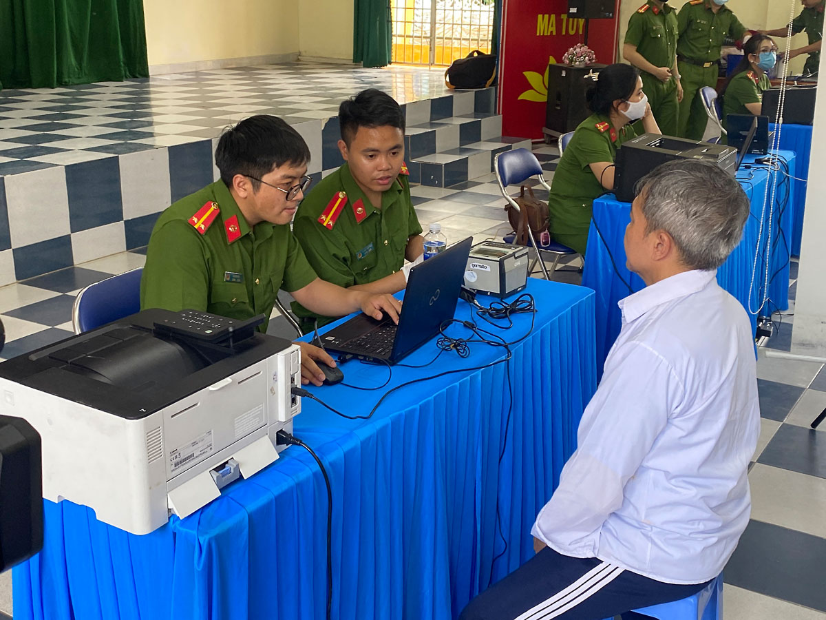 P2_thay-anh.jpg