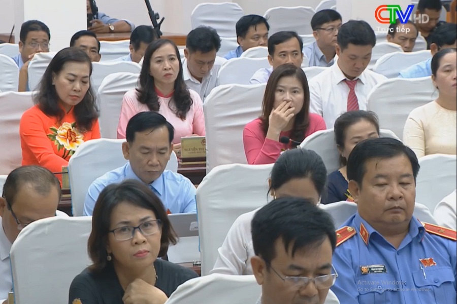 Cu-tri_ca_mau-lo-an-ninh-tra-tu-nong-thon-ven-bien2.jpg