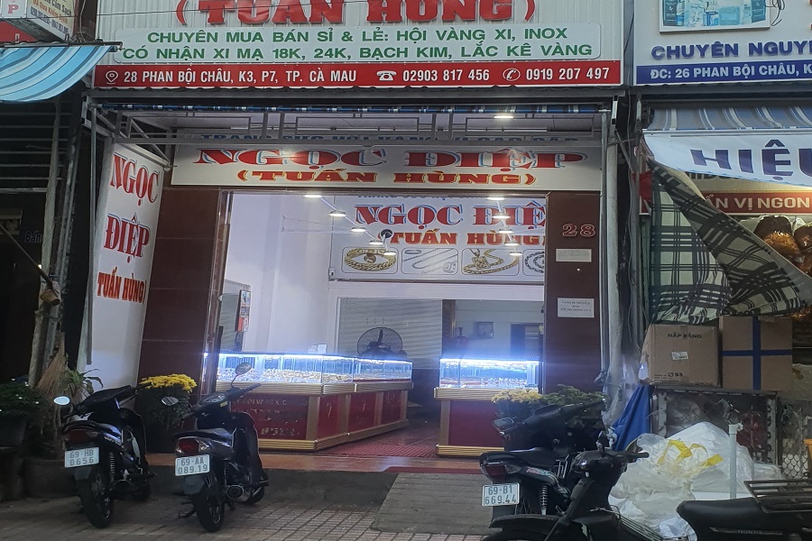 cựu chủ tịch cà mau kiện đòi nhà