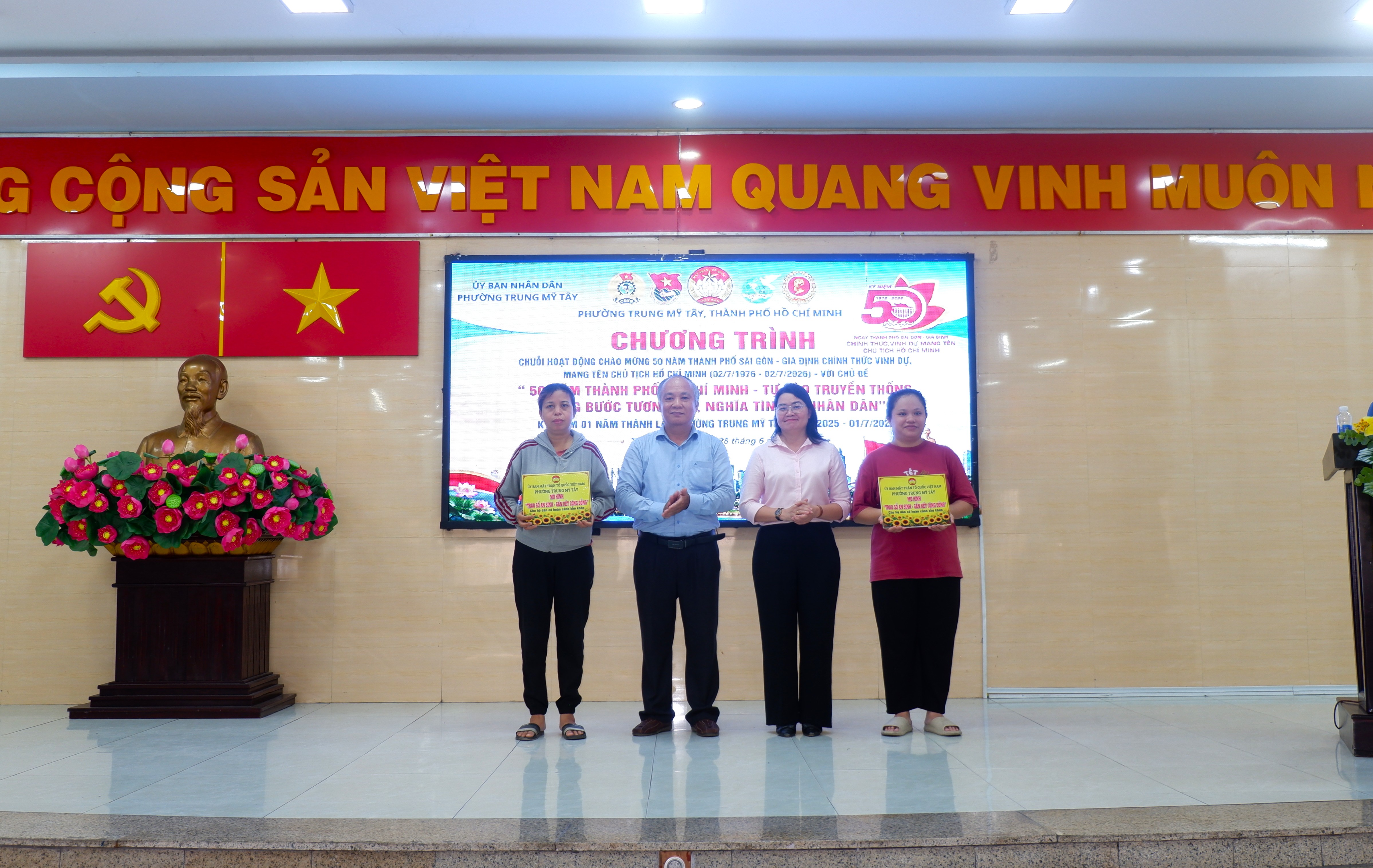 Nghĩa tình Trung Mỹ Tây trong dịp kỷ niệm 50 năm Thành phố mang tên Bác