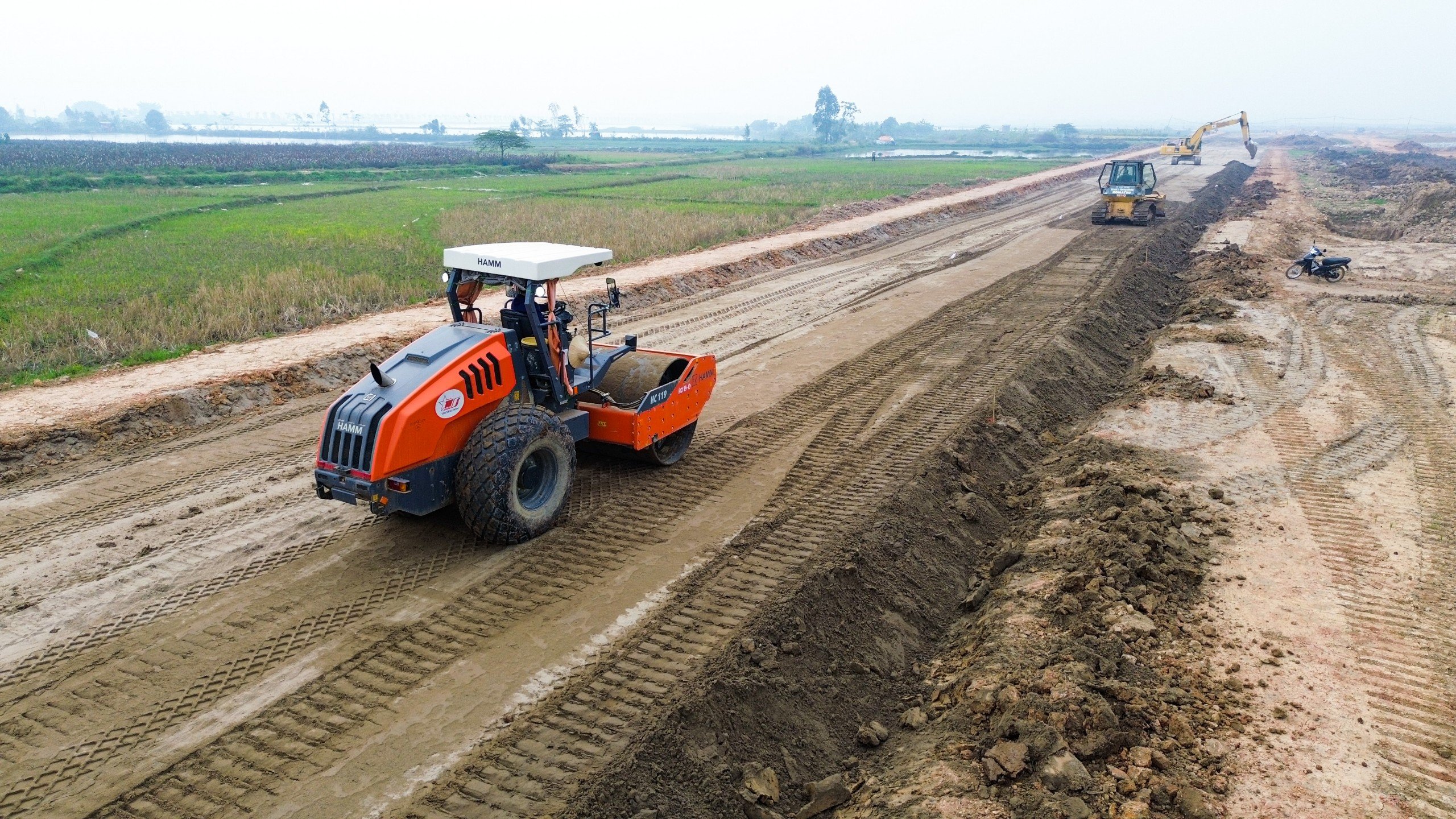 vanh-dai-4-me-linh-9558.jpg