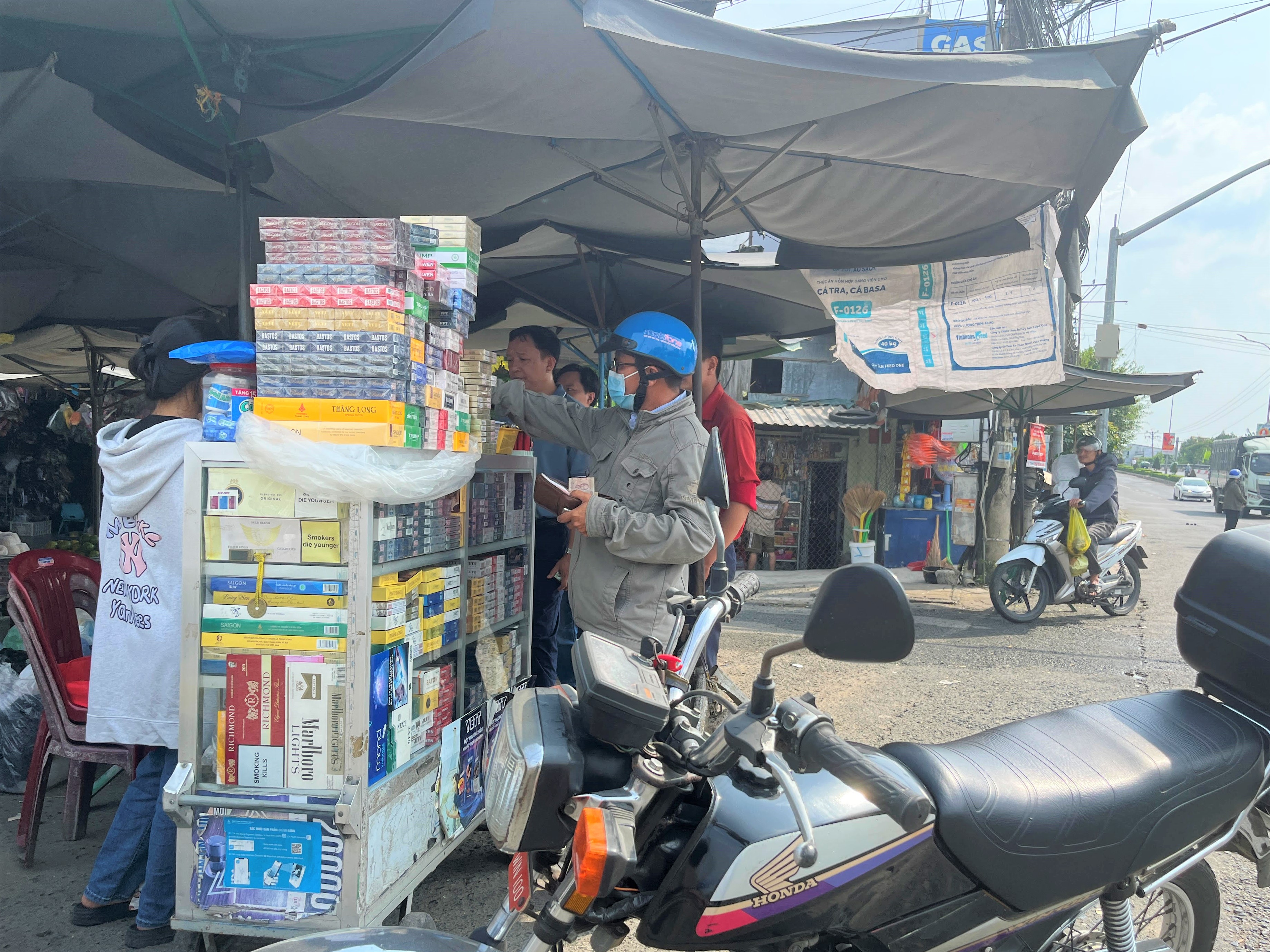 Giá thuốc lá tại Việt Nam rẻ hơn các nước 7 lần, đề nghị đánh thuế hỗn hợp