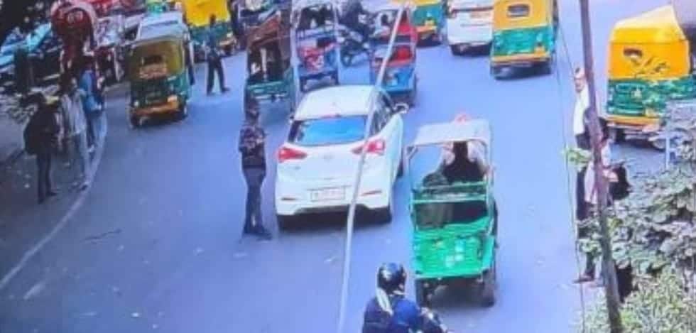 1111 Nghi phạm đánh bom xe khủng bố ở New Delhi_đường.jpeg
