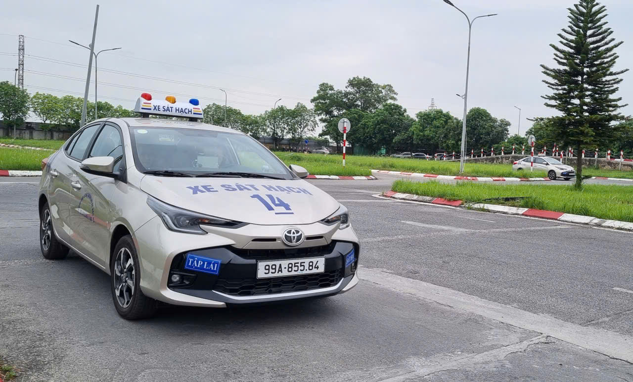 dao-tao-lai-xe-vn.jpg