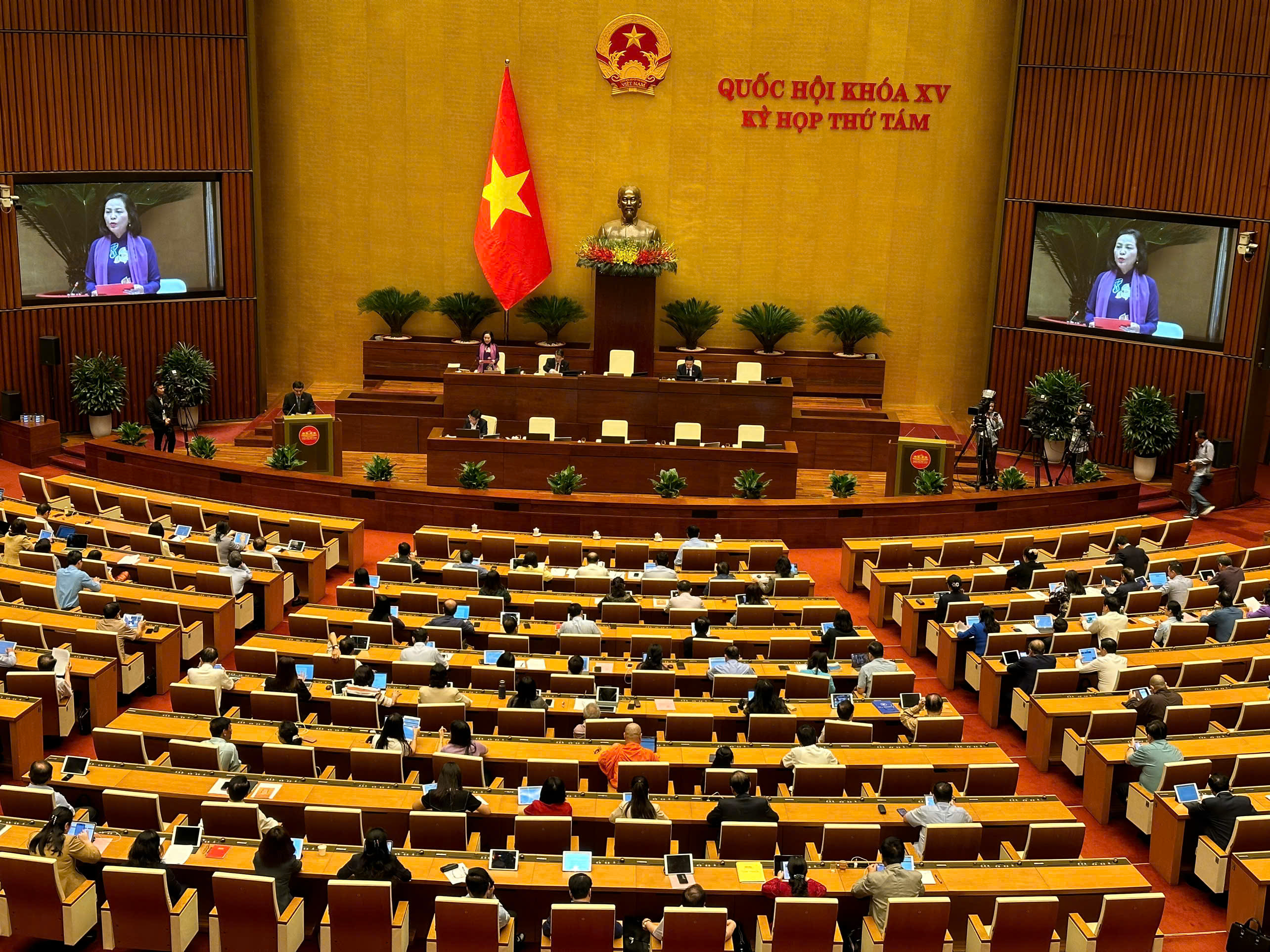 quoc-hoi-thong-qua-luat-di-san-van-hoa-sua-doi.jpg
