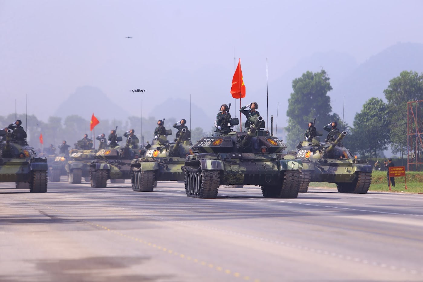 chiem-nguong-dan-vu-khi-khi-tai-trong-tong-hop-luyen-dieu-binh.JPG