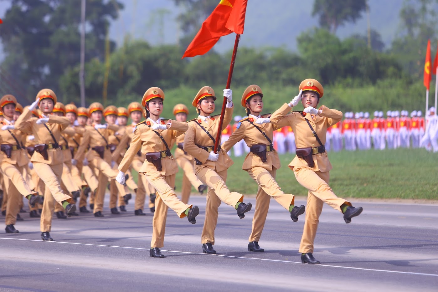 khoi-nu-manh-me-nhung-van-duyen-dang-trong-hop-luyen-dieu-binh-dieu-hanh-11.JPG