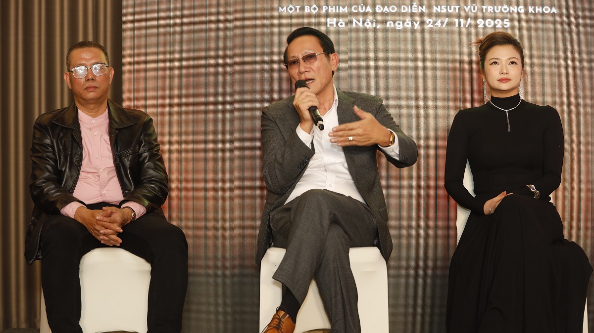 sat-nhap-tinh-giam-bien-che-nghi-huu-non-vao-phim-gia-dinh-trai-dau-2.JPG
