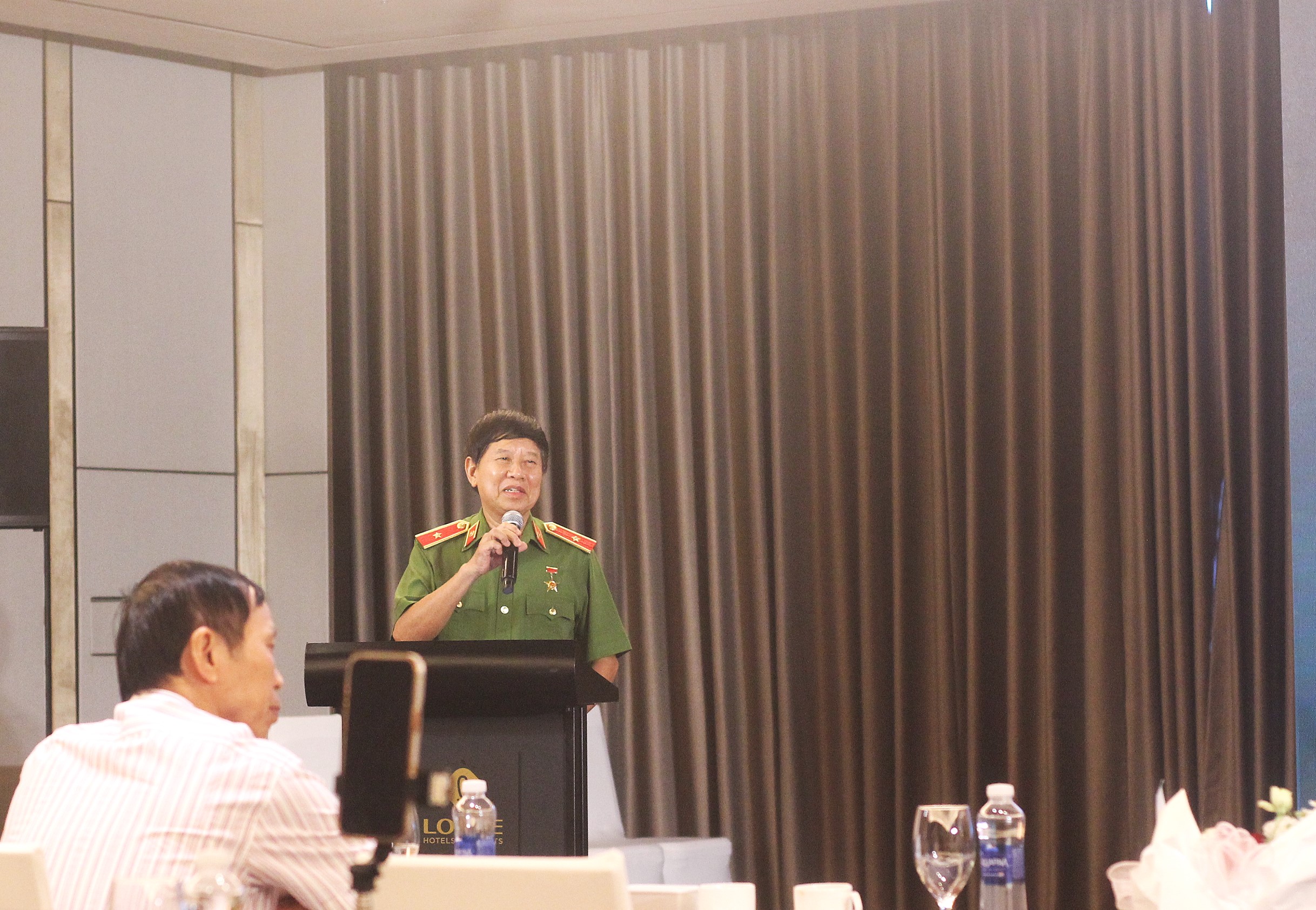 khong-ly-tuong-hoa-cuoc-chien-chong-ma-tuy-trong-phim-lua-trang--1.JPG