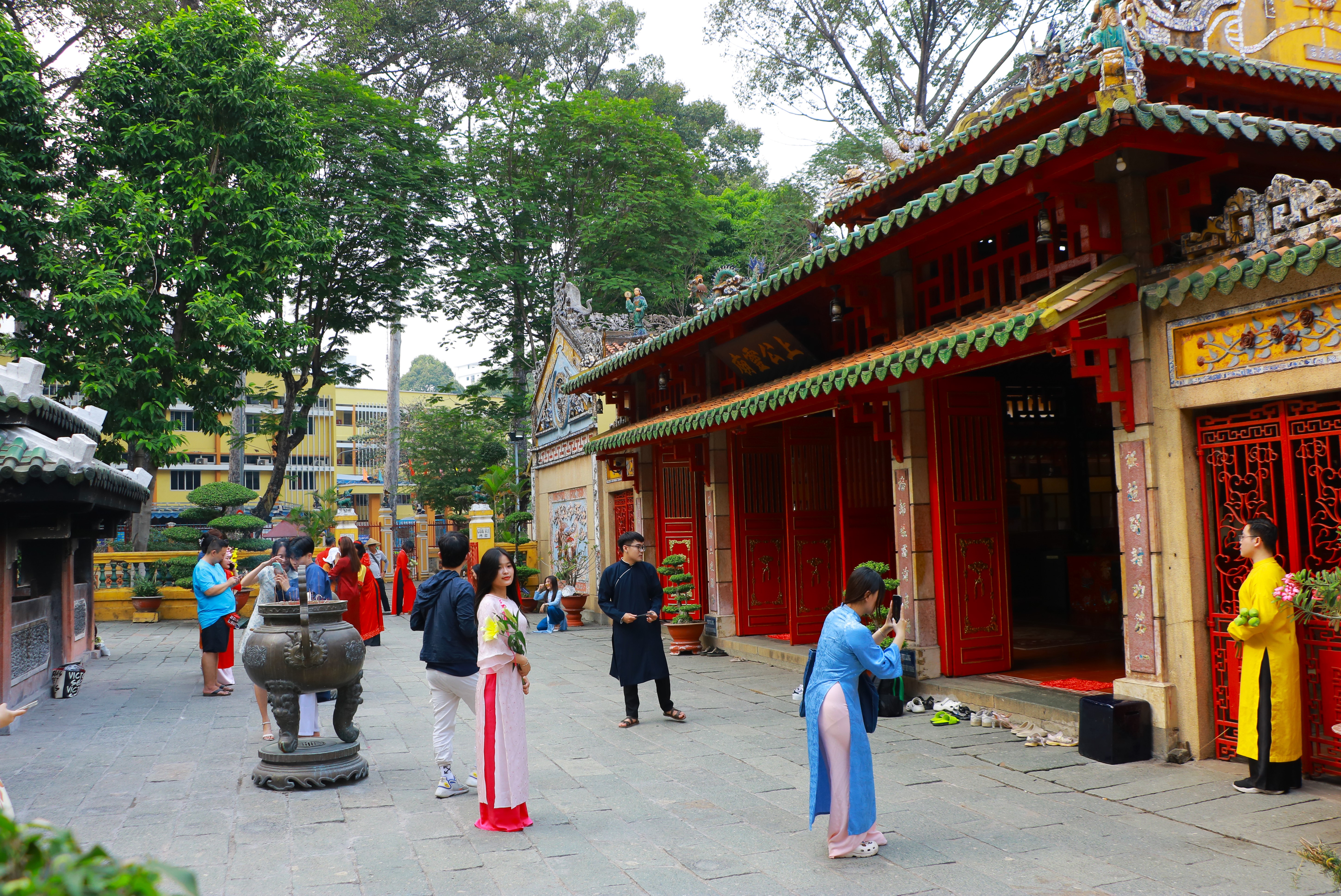 ao dai 5.JPG