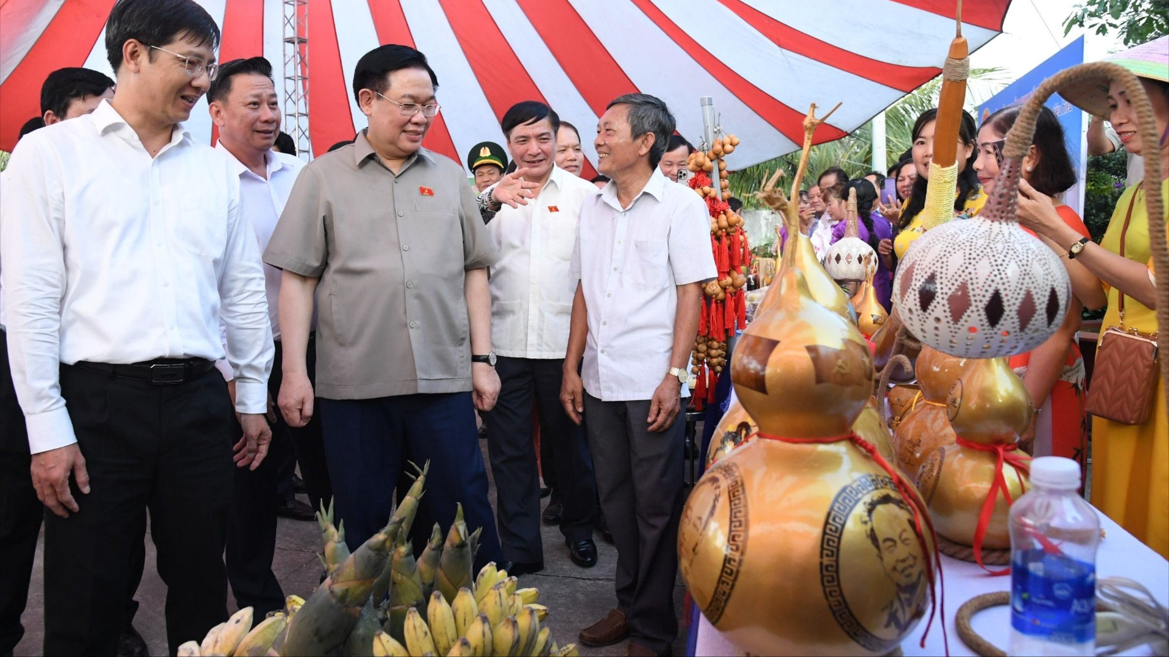 chu-tich-quoc-hoi-2-9932-1111.jpg