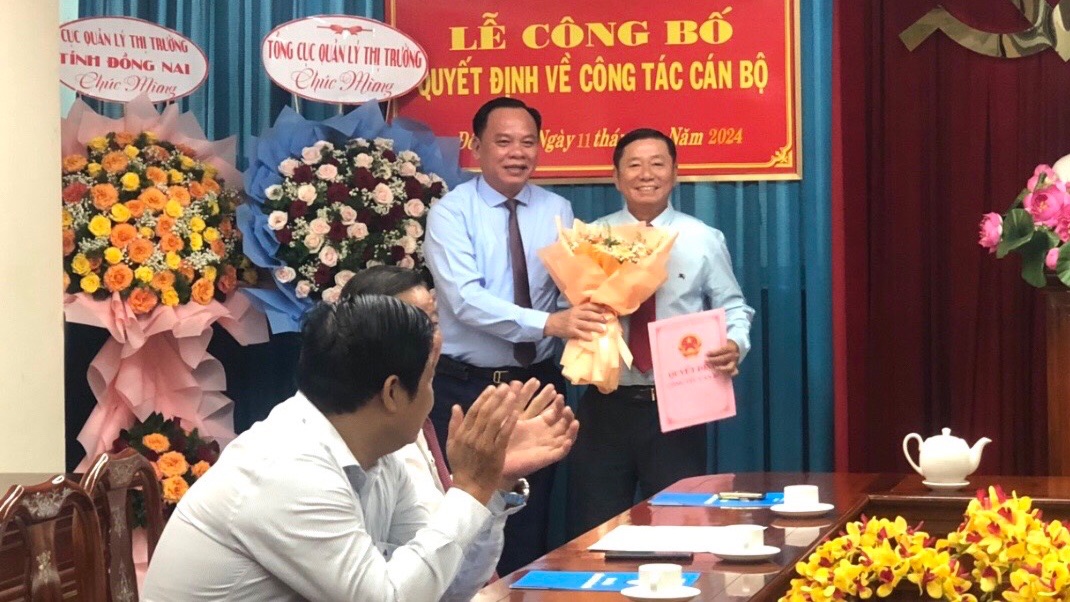 công tác cán bộ.jpg