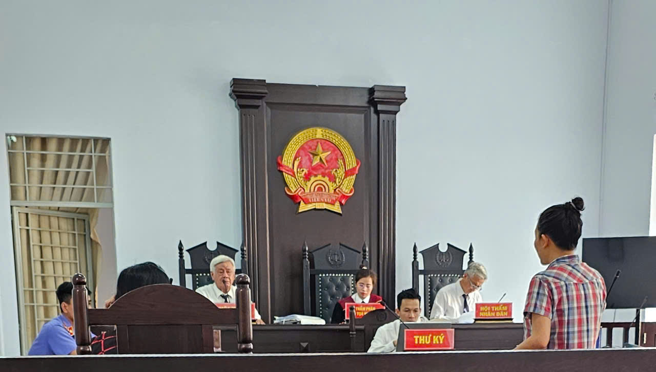 làm phiền người khác.jpg
