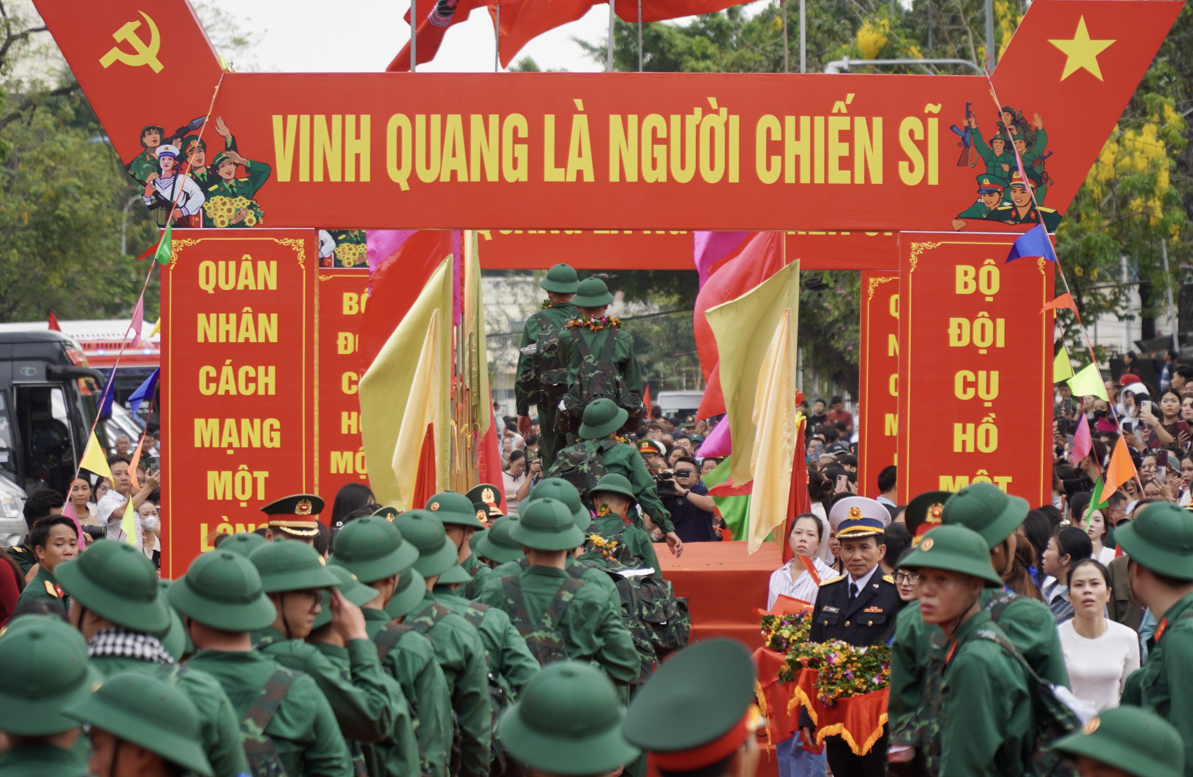 nhập ngũ 1.jpg