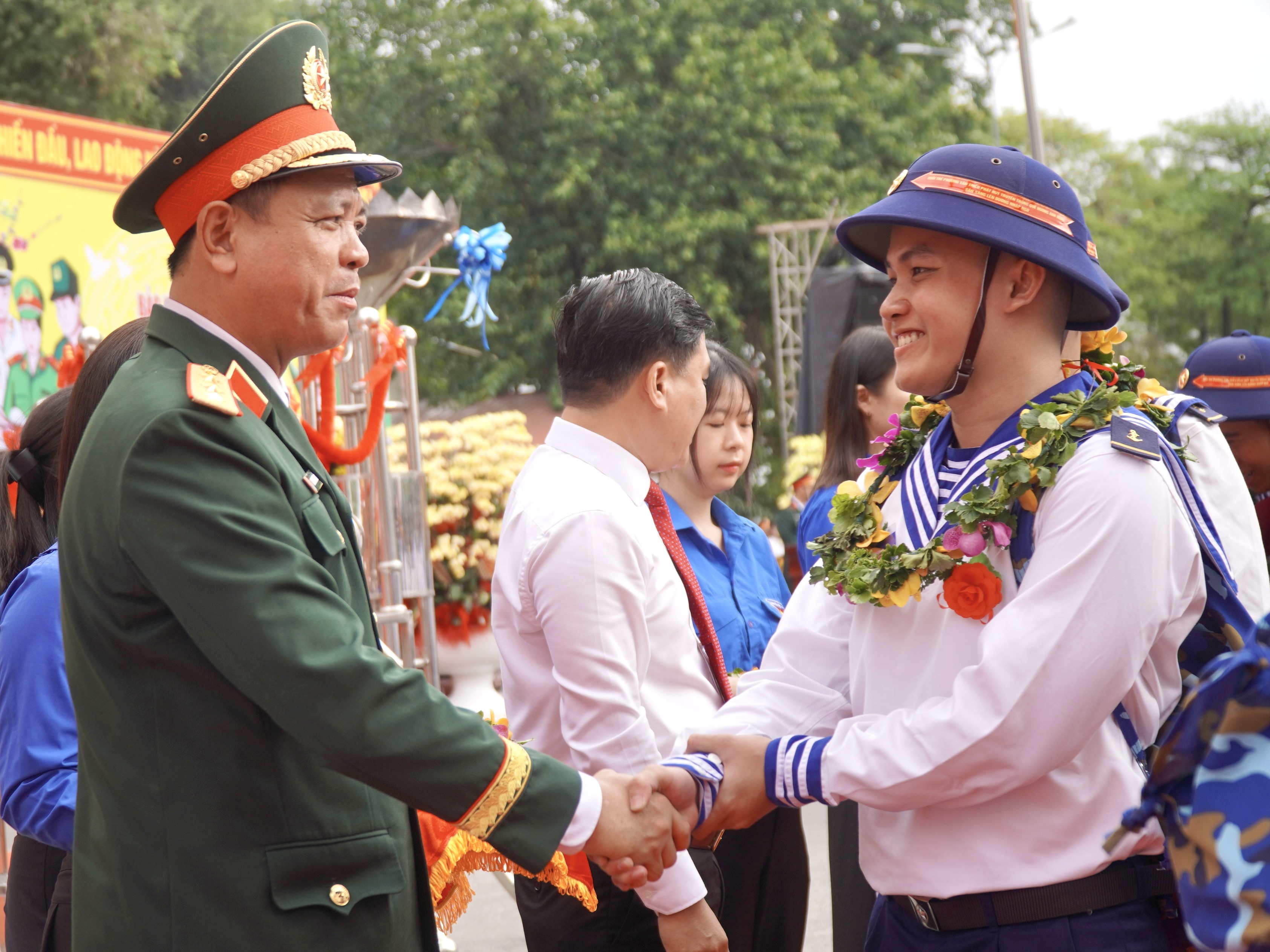Nhập ngũ 35.jpg