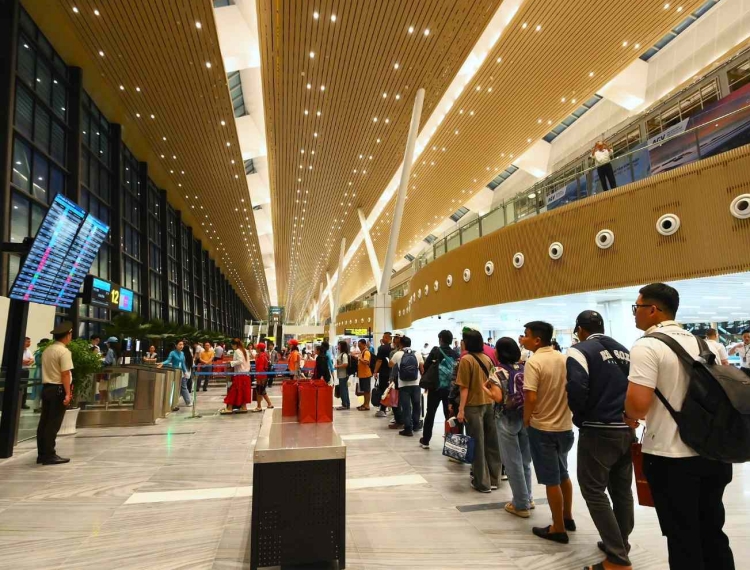Công an TP.HCM khuyến cáo người dân khi gặp sự cố tại sân bay