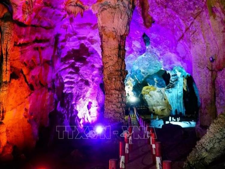 Hang động cấp quốc gia Khó Chua La (Điện Biên)
