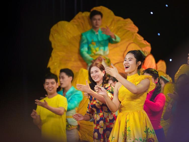 “LẶNG” – Khi nghệ thuật được cảm nhận bằng ánh mắt và trái tim