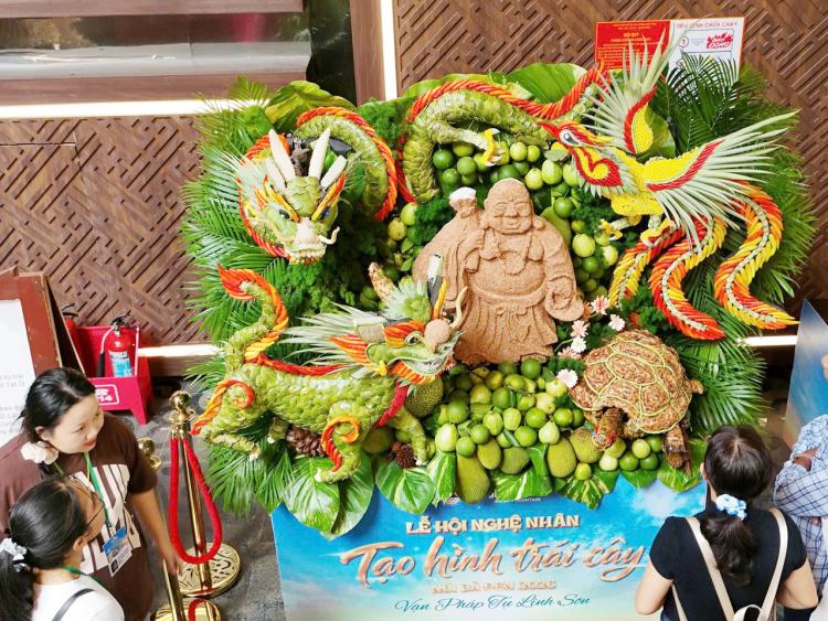 Độc đáo Lễ hội tạo hình trái cây trên đỉnh núi Bà Đen
