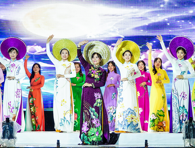 Chính thức khai mạc Green Food Fest 2025 - nơi văn hóa, du lịch và ẩm thực cùng hội tụ