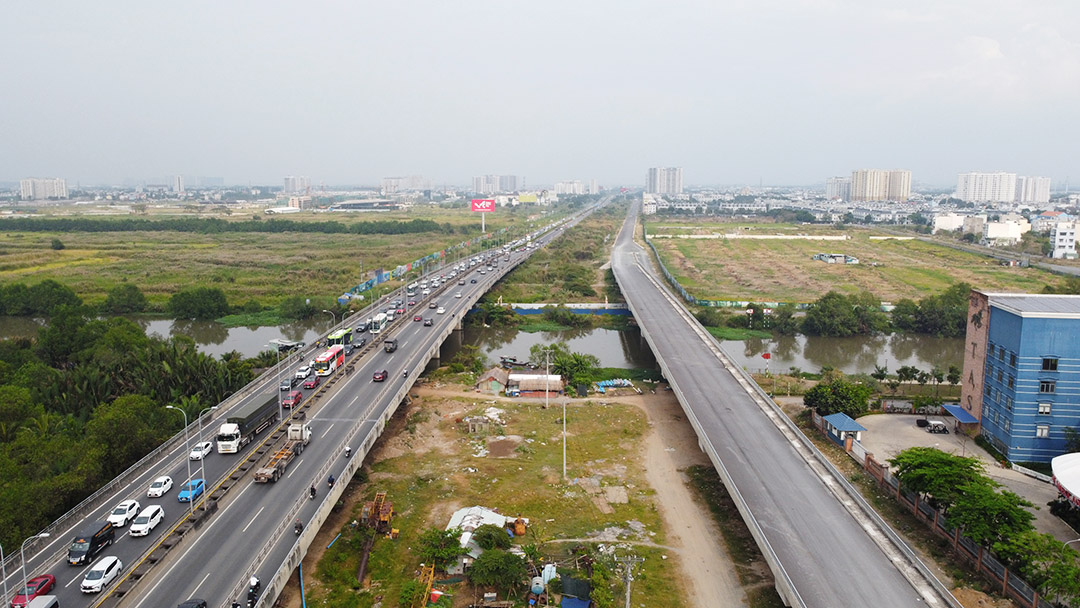 Đường song h&agrave;nh cao tốc TPHCM - Long Th&agrave;nh - Dầu Gi&acirc;y. Ảnh: Minh Ho&agrave;ng