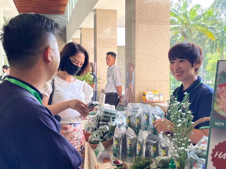 Thiết kế ESOP cho startup: Giữ chân nhân tài bằng 'vàng tương lai' hay chiếc bẫy pha loãng?