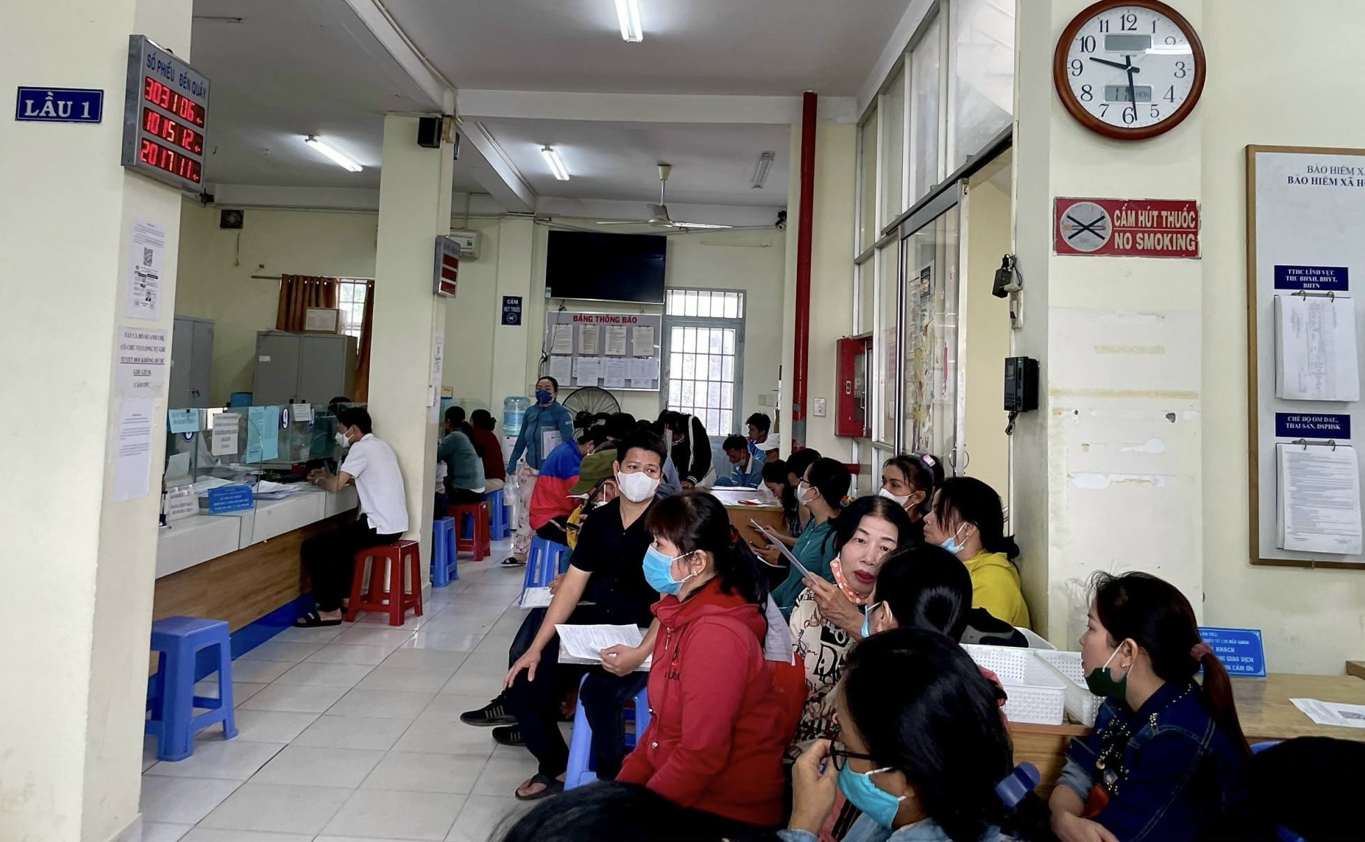 Bảo hiểm muốn chi trả gộp 3 tháng lương hưu tại 4 tỉnh bị ảnh hưởng mưa lũ