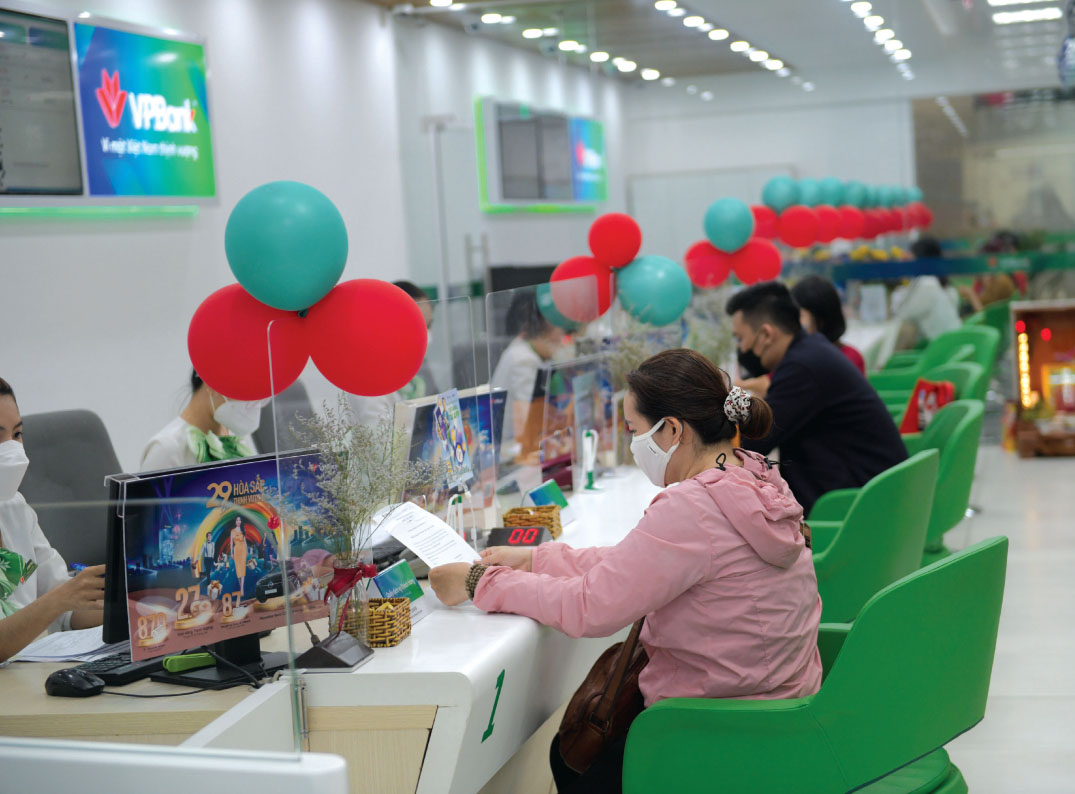 Khi ngân hàng bước sâu vào 'sân chơi' bảo hiểm