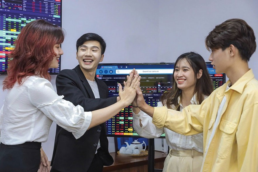 Chuẩn bị gì khi dòng vốn Âu - Mỹ sắp ‘gõ cửa’ thị trường chứng khoán?