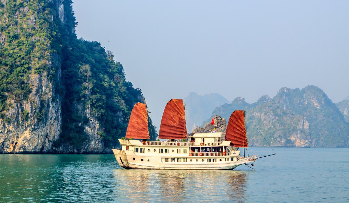 Đà Nẵng, Hạ Long ‘dẫn sóng’ du lịch hè 2026