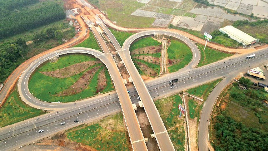 Động lực tăng trưởng và nghịch lý tài khóa