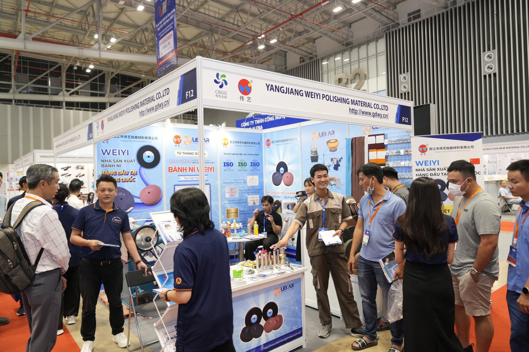 Gần 500 doanh nghiệp tham gia cụm triển lãm công nghiệp, tiêu dùng tại TPHCM