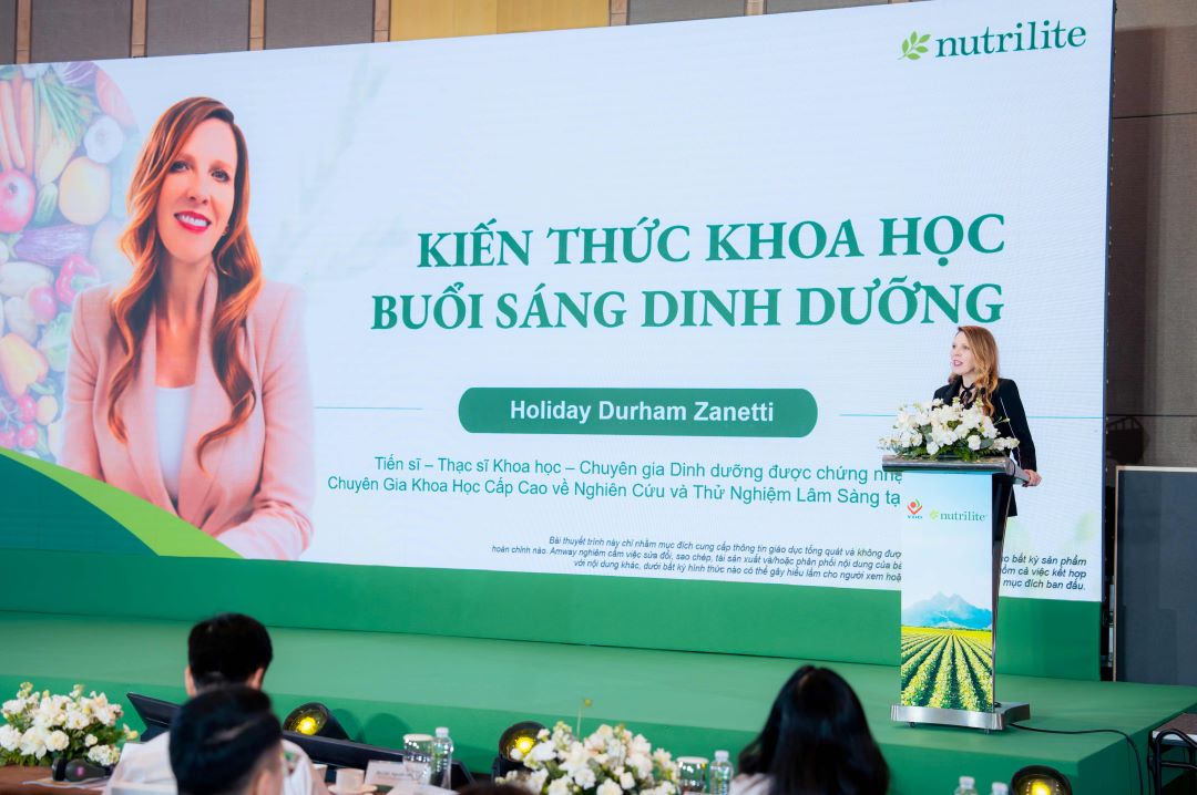 Gần một nửa người trưởng thành khảo sát bị thừa cân, béo phì