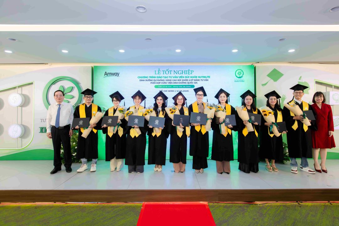 Gần 300 tư vấn viên sức khỏe hoàn thành chương trình đào tạo dinh dưỡng