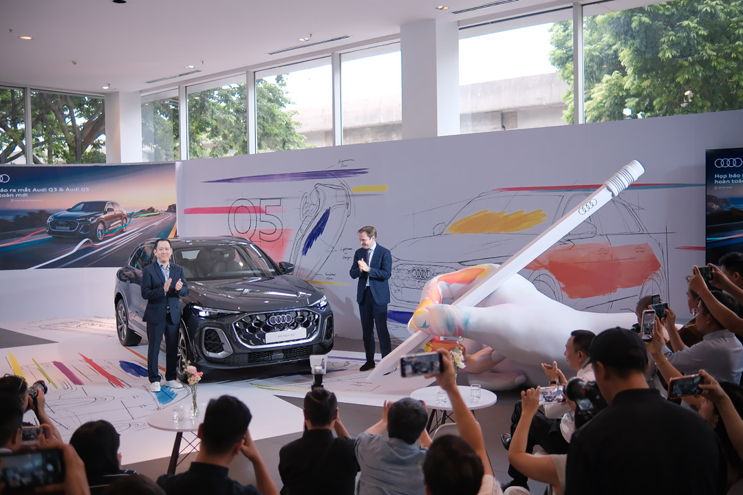 Audi làm mới hai dòng SUV chủ lực, giá từ 2 tỉ đồng