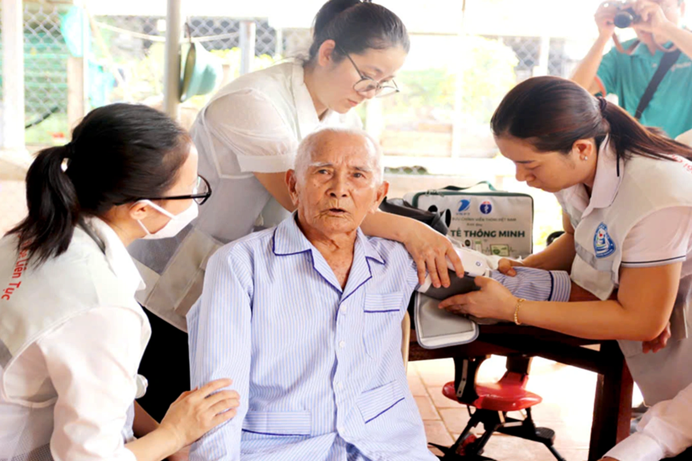 60.000 người ở TPHCM sẽ được khám chữa bệnh BHYT tại nhà