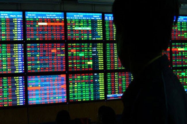 Local stocks continue to end higher