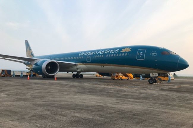 93 Vietnamese arrive home from UK