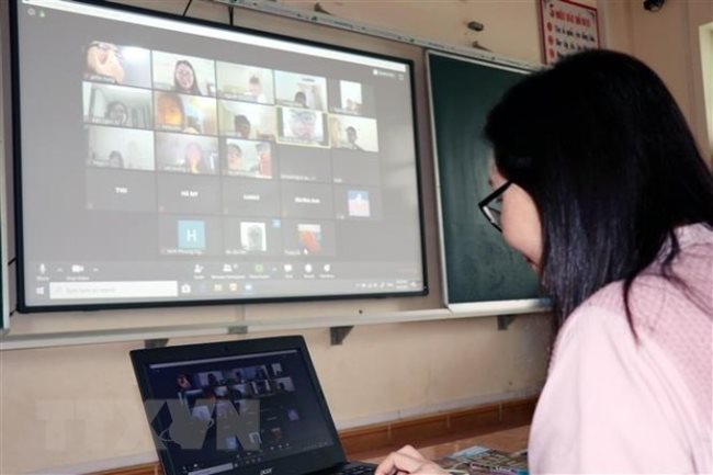 Residents, organizations warned of security, privacy issues afflicting Zoom